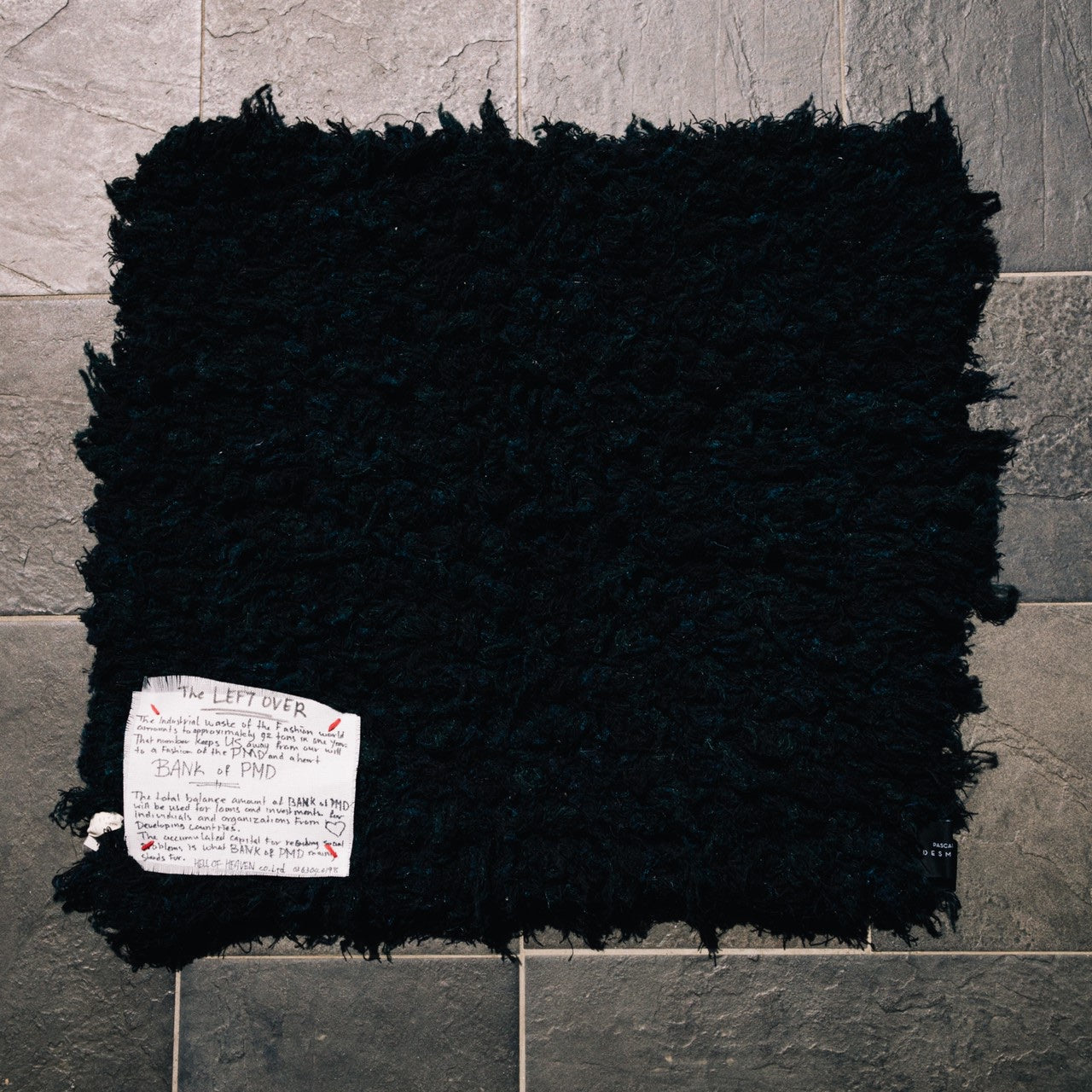 PMD LEFT OVER RUG M SIZE