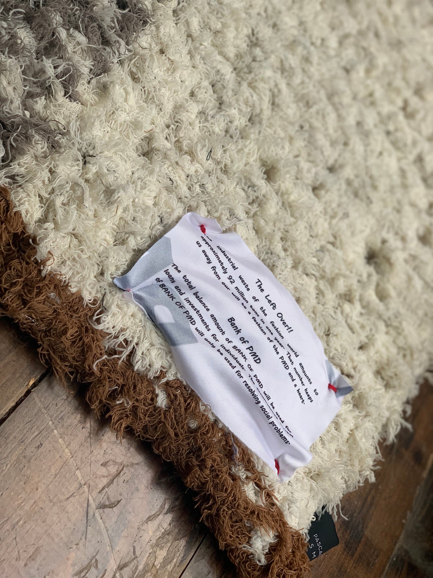 PMD LEFT OVER RUG M SIZE